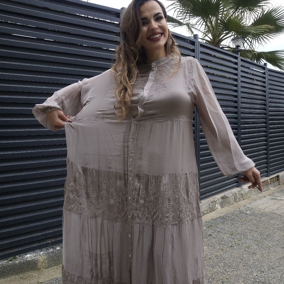 Düğmeli İpek Elbise Bej