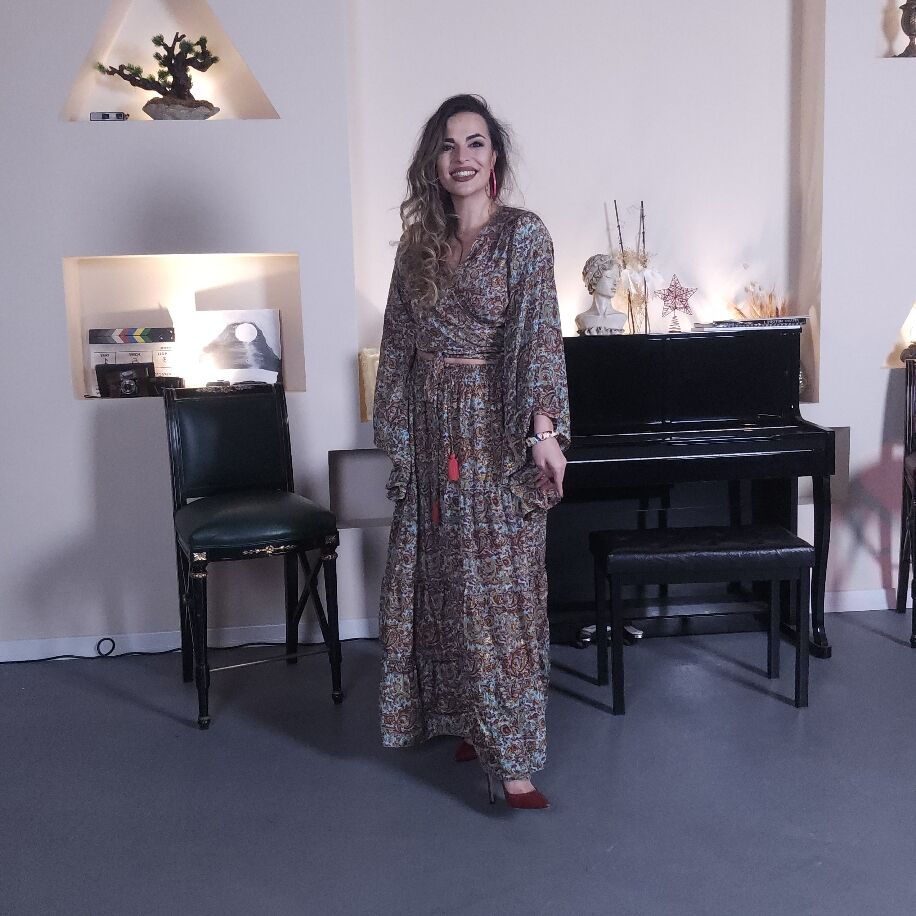 İthal İpek Etekli Takım E6