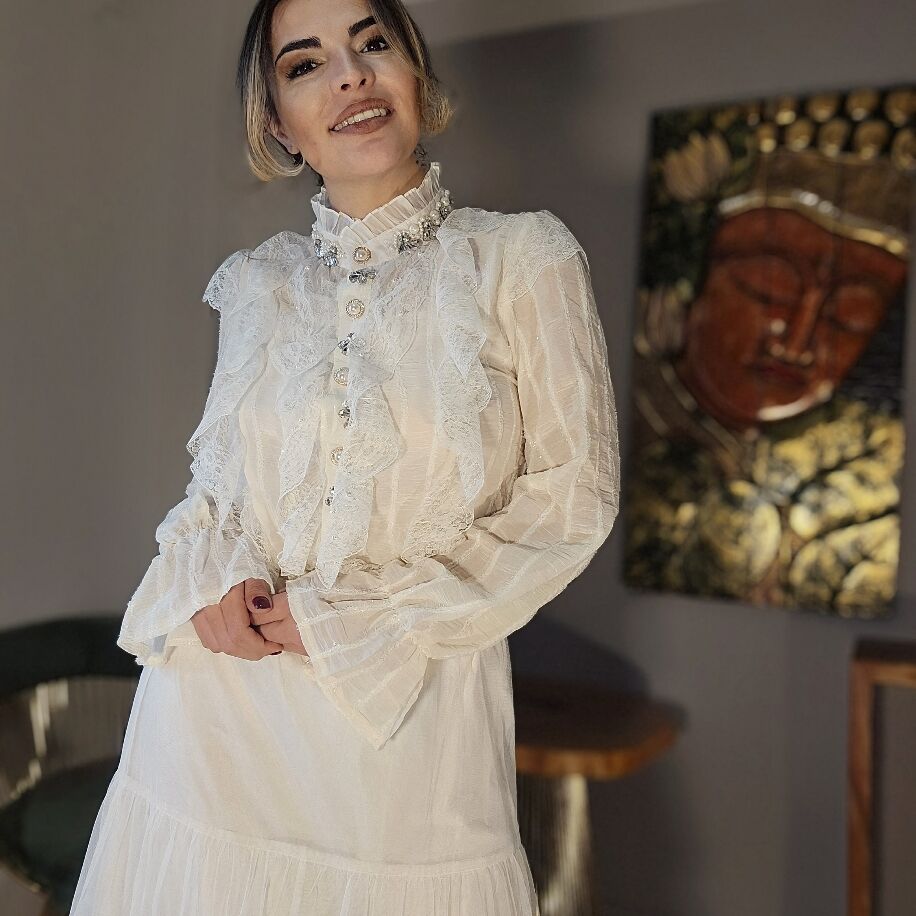 Şifon Beyaz Gömlek