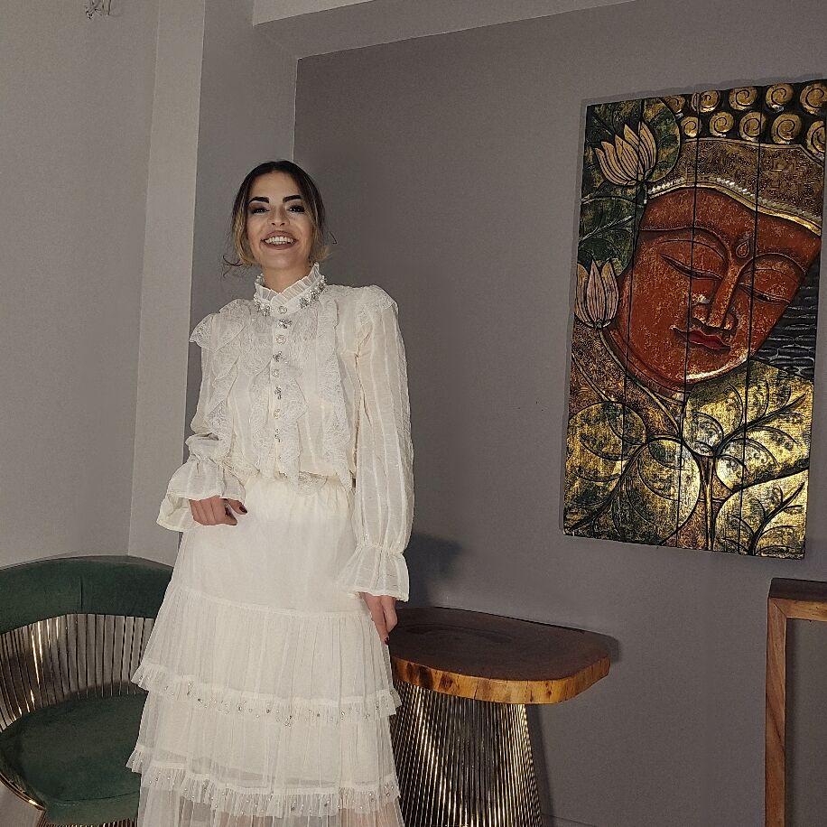 Şifon Beyaz Gömlek