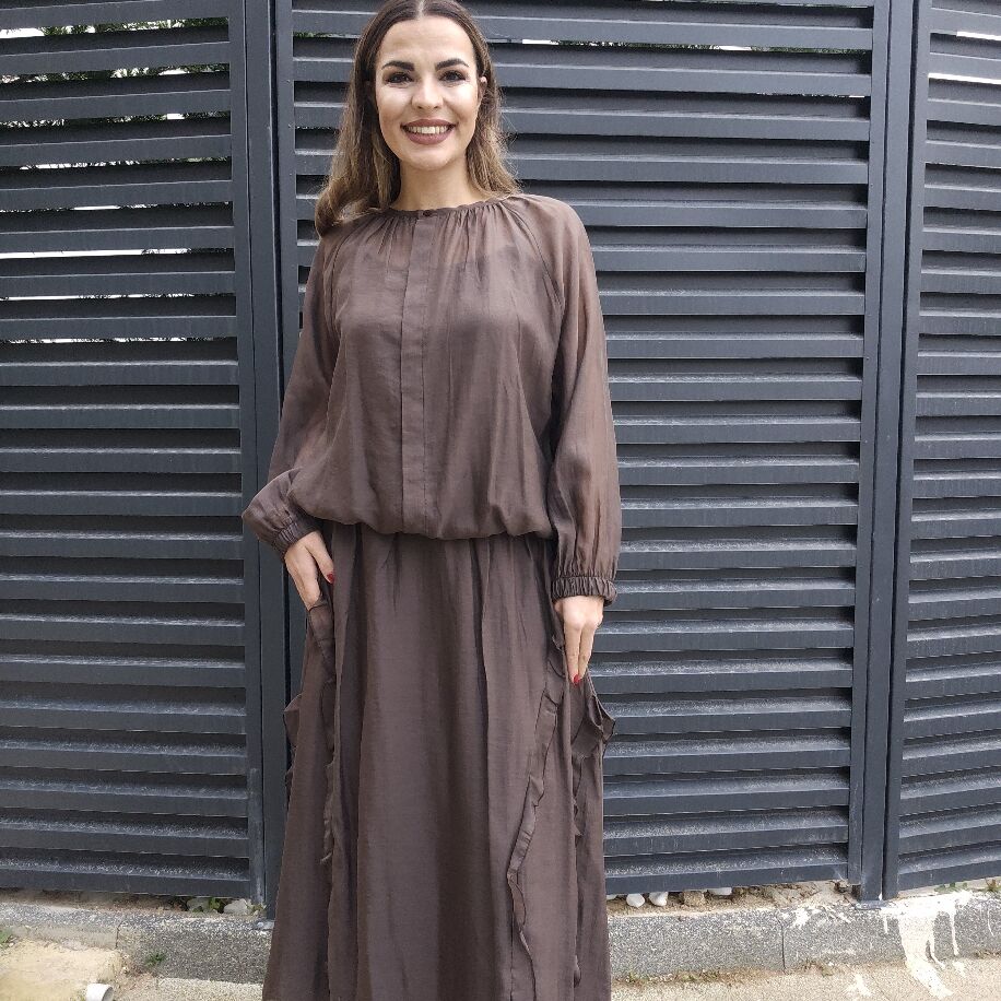 İtalyan Fırfırlı İpek Takım Kahverengi