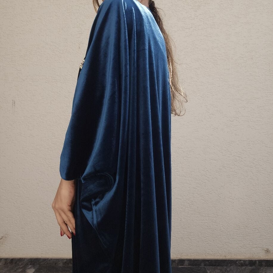 Kristal İşlemeli Kadife Abaya