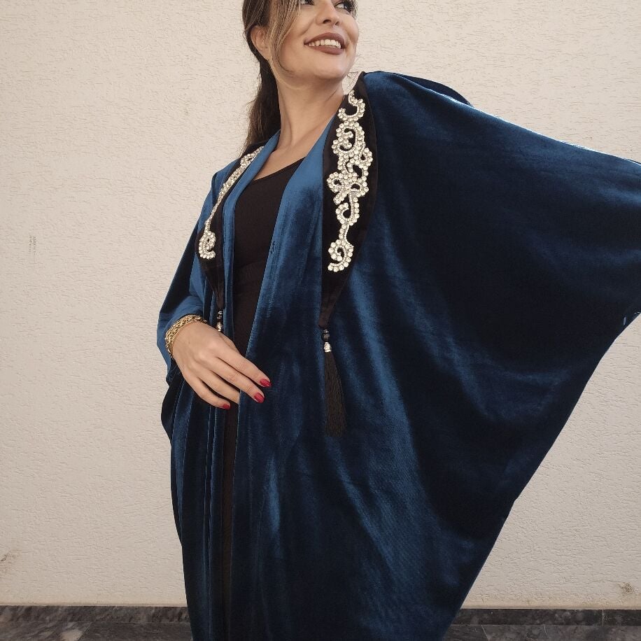 Kristal İşlemeli Kadife Abaya